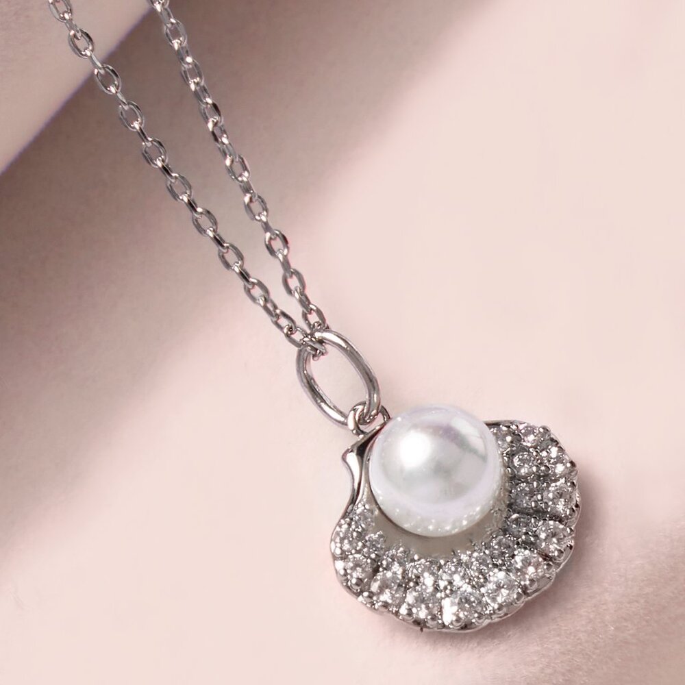 Pearl Seashell Necklace - Charmed Aroma By The Sea Collection